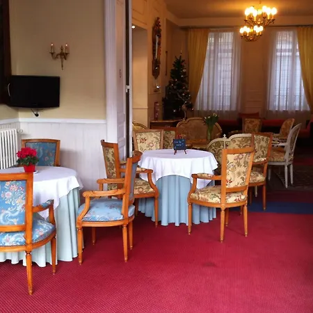 Memorial Hotel 3*