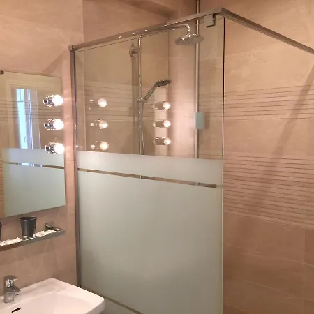 Memorial Hotel 3*